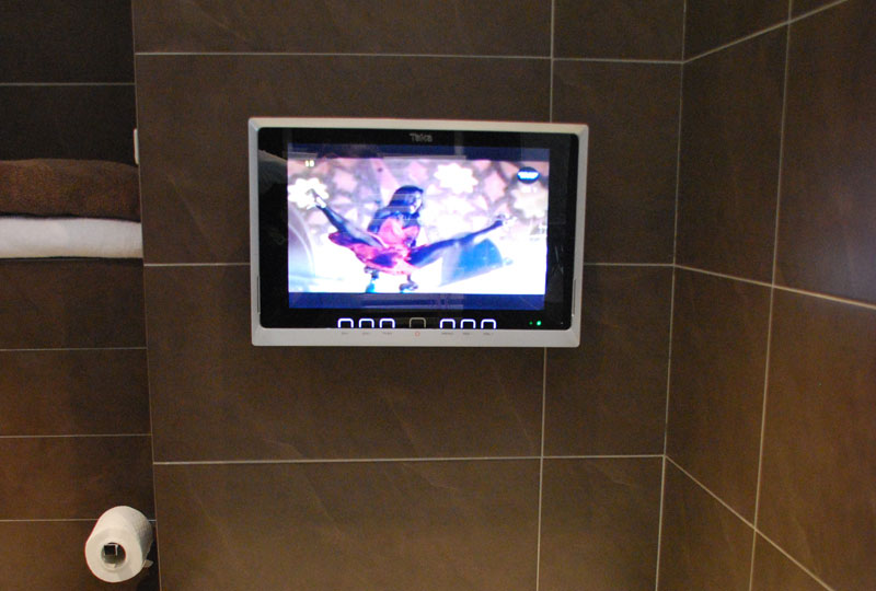 Wasserdichte Badezimmer TV, auch Kabellos von SplashVision