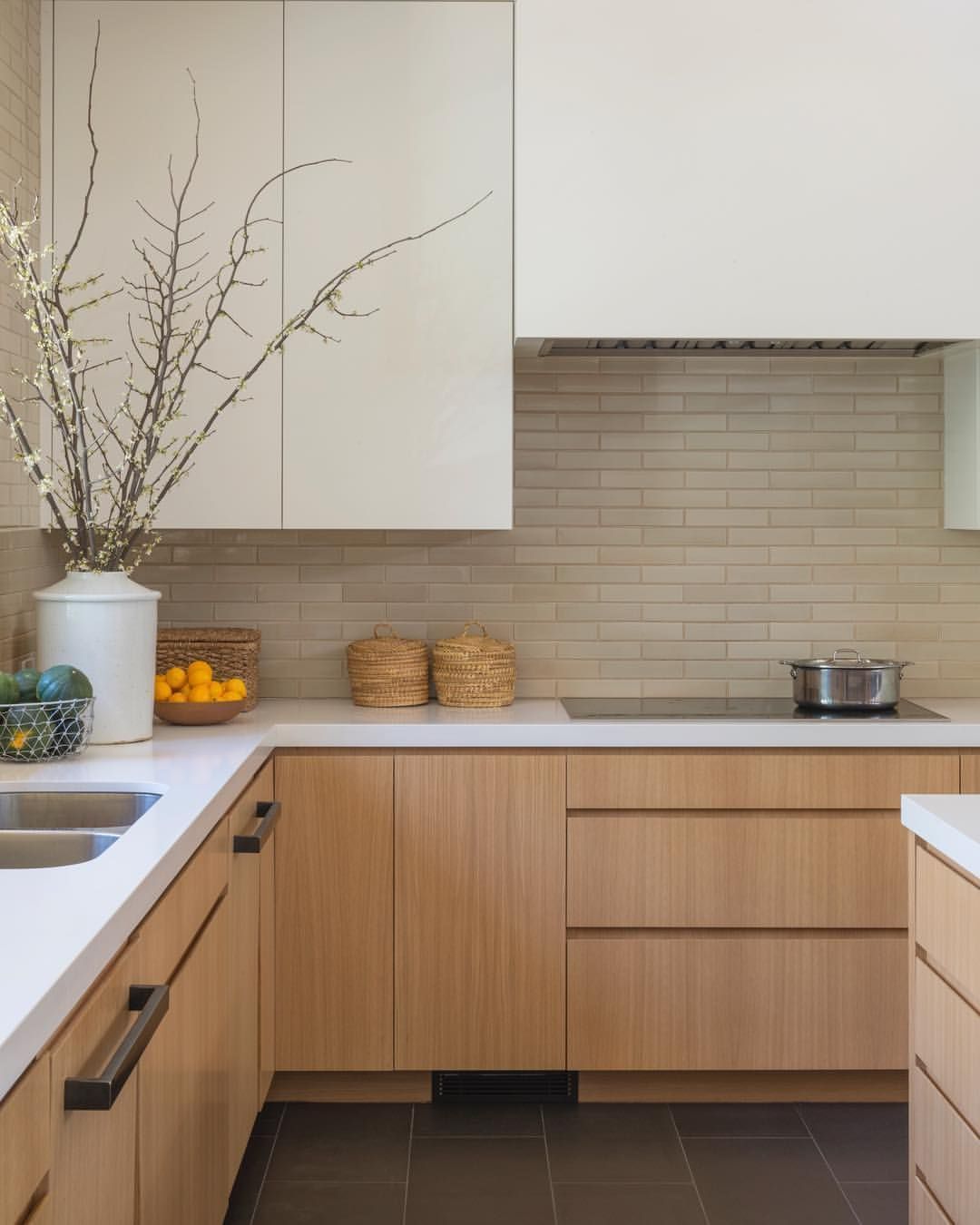 13 Minimalist Kitchen Ideas For A Modern House - STATIONHOME