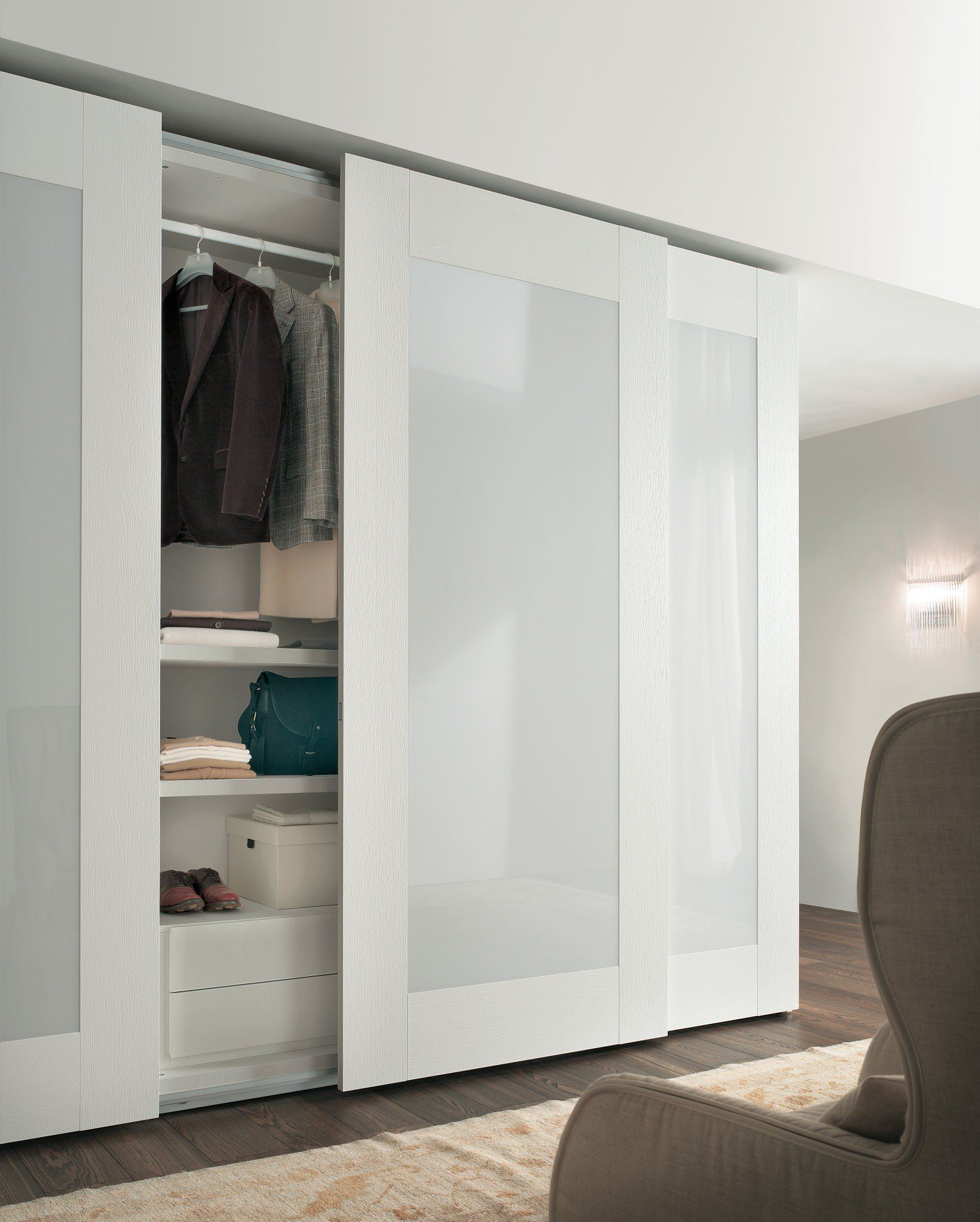 13 Some of the Coolest Ways How to Makeover Modern Closet Doors For Bedrooms