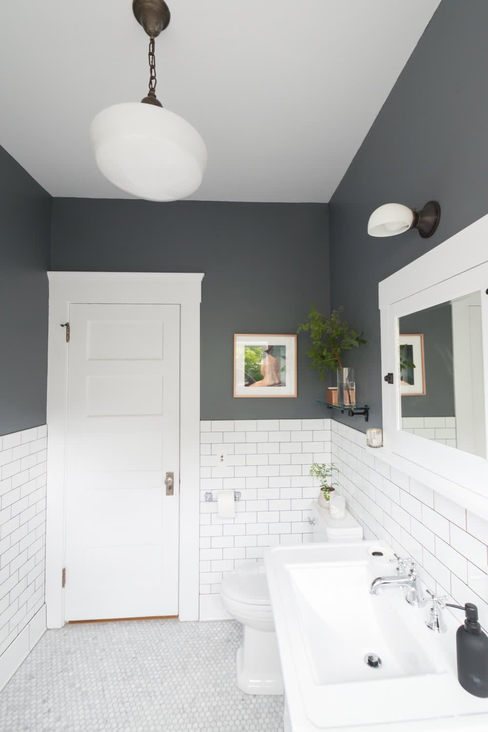 16 Perfect Paint Shades for Your Bathroom