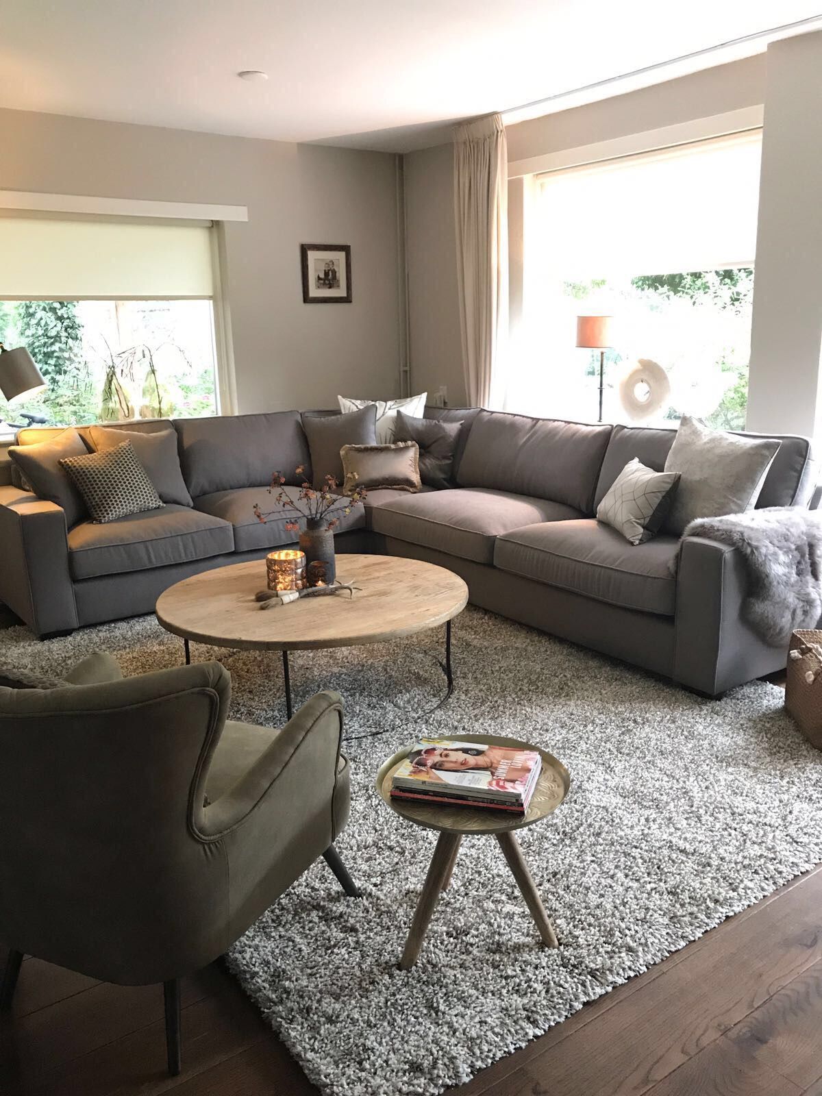 20+ Beautiful Sofa Set to Complete Living Room Interior Decor