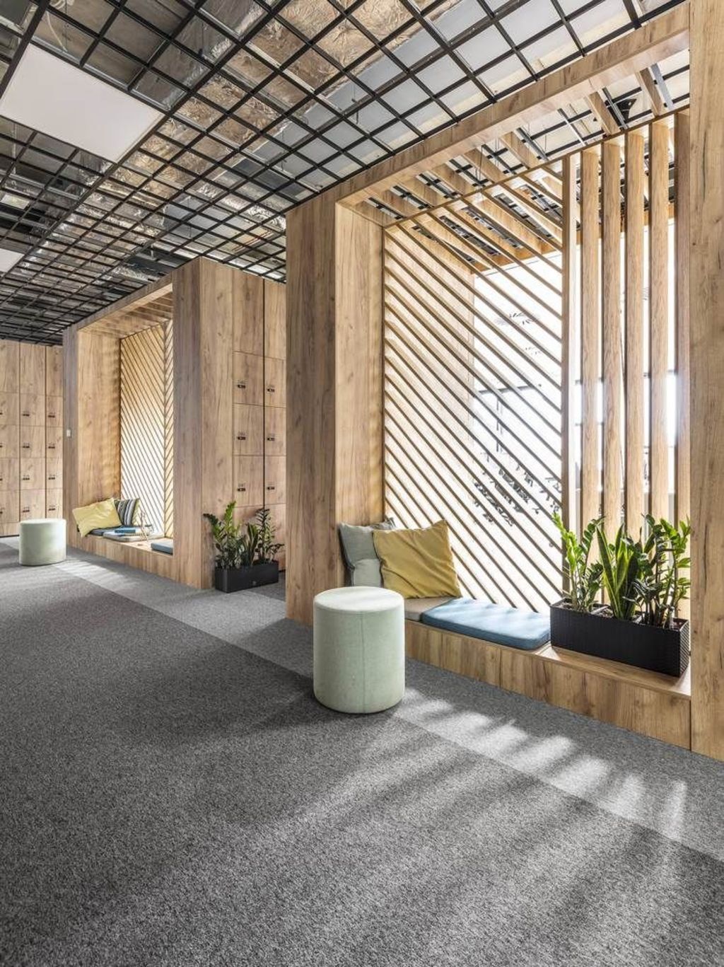 25 Modern Office Spaces that Blend with Nature | Elonahome.com