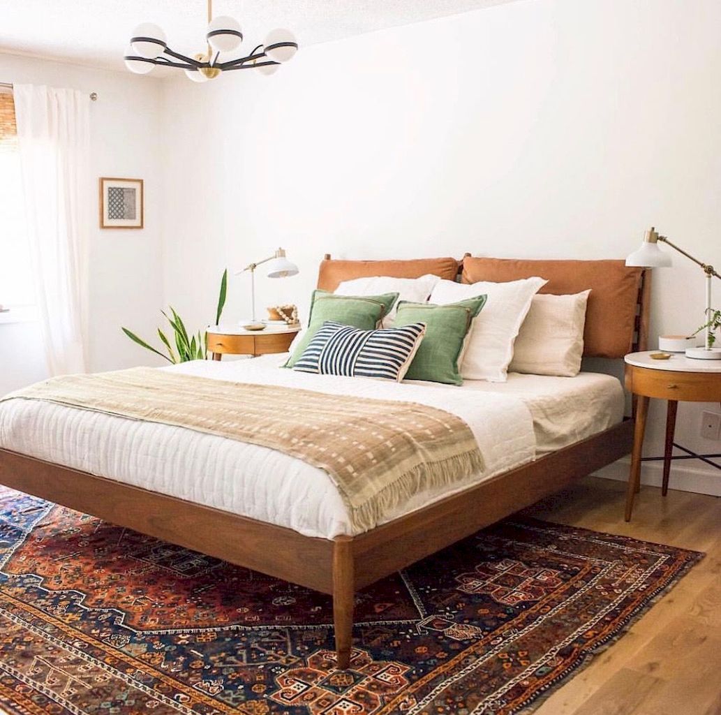 30+ Famous Bedroom Ideas with Beautiful Rug Decor | Elonahome.com - https://pickndecor.com/ideas