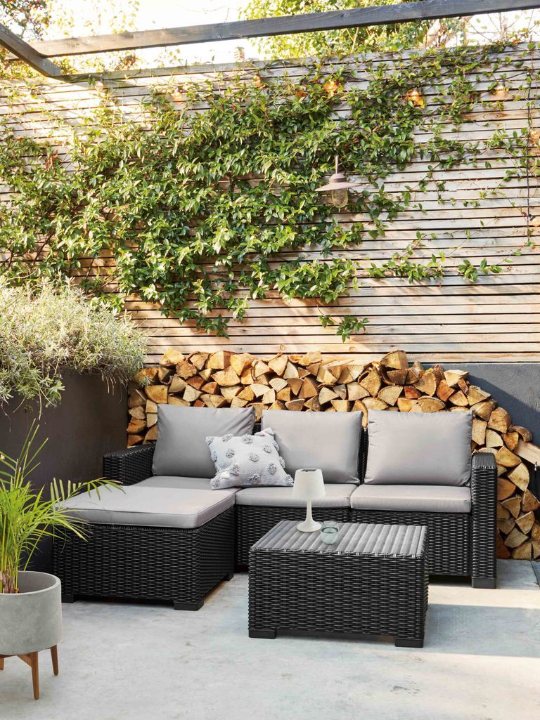 9 things to consider before creating an outdoor garden room