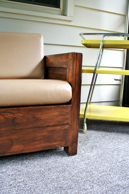 A refinished love seat and a vintage cart! | www.rappsodyinroo...