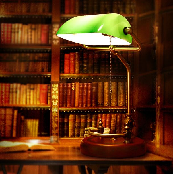 Bankers-desk-lamp-table-light-Green-glass-cover-birch-wood-base.jpg (608×610)