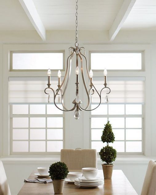 Beautiful Traditional Dining Rooms and Chandeliers