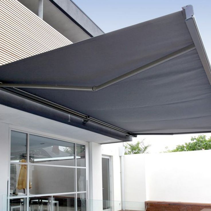 Custom Retractable Awning – Paradise Outdoor Kitchens • Outdoor Grills • Outdoor Awnings • Backyard Amenities