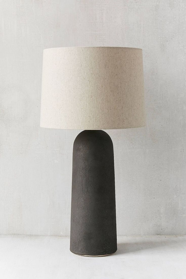 Dress Up Your Bedroom With These Bedside Table Lamps