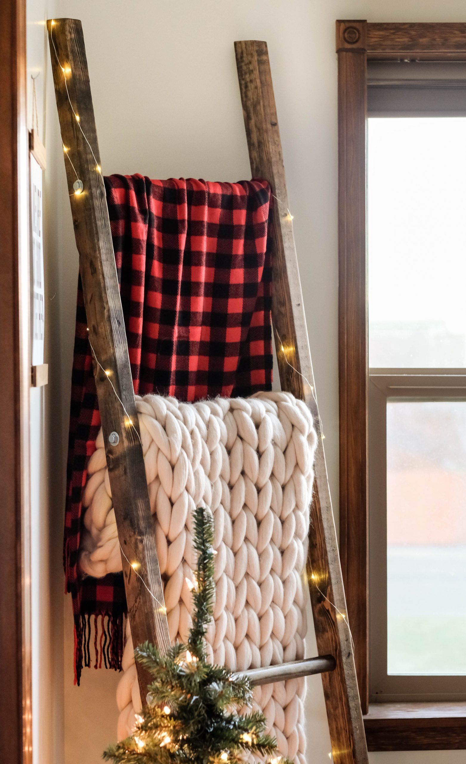 Easy DIY Blanket Ladder Plans | Easy Step-By-Step Guide | Under $15!