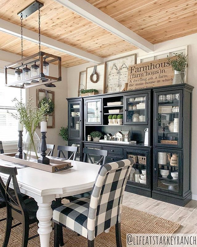 Farmhouse Fanatics on Instagram: “This dining room is FARMHOUSE GOALS! 🙌 What do you think of this beautiful decor style? 😍 Your favorite part? ❤ TAG a friend who will LOVE…”