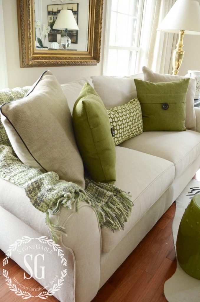 HOW TO BUILD A PILLOW COLLECTION LIKE A PRO! - StoneGable