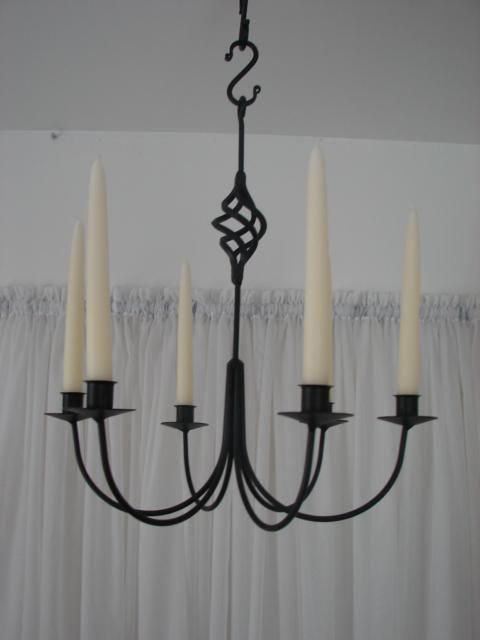 Hanging Candle Holder Chandelier - http://www.otoseriilan.com
