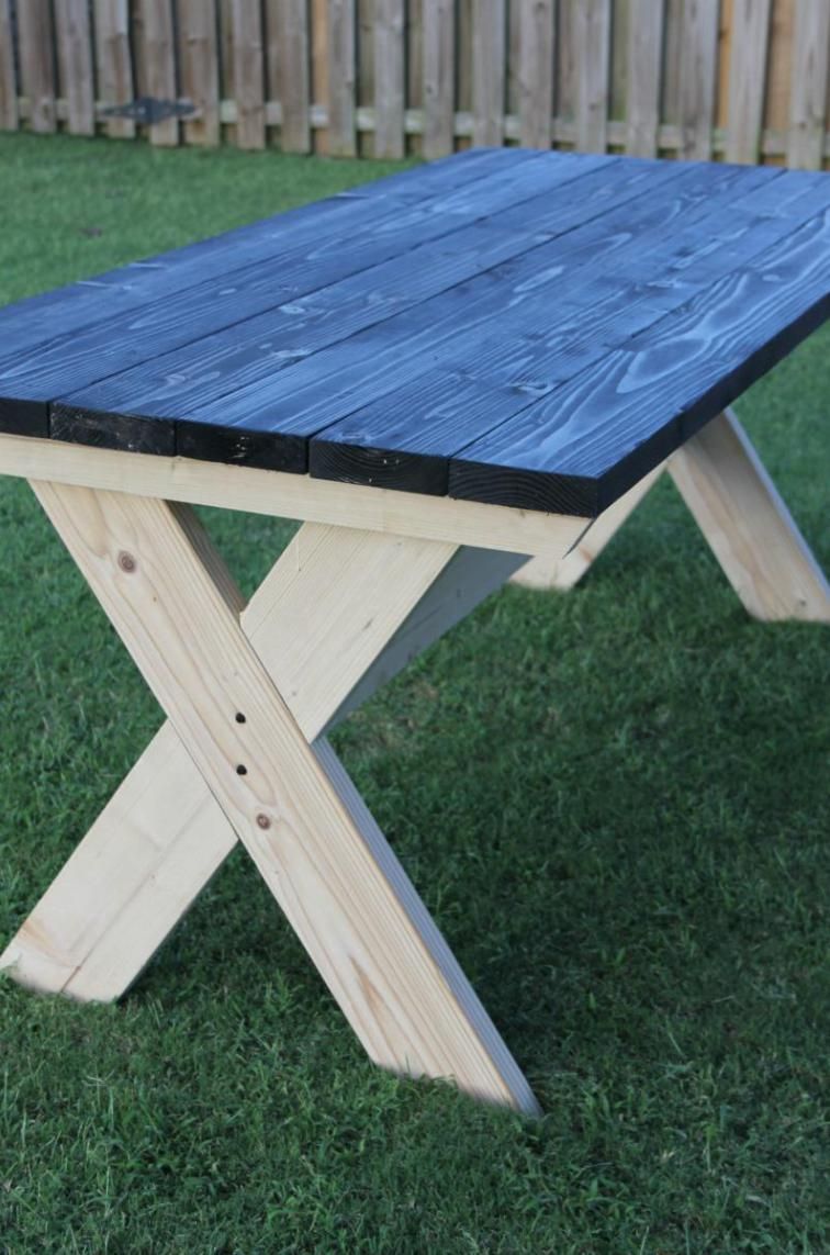 How to Build a Farmhouse Picnic Table