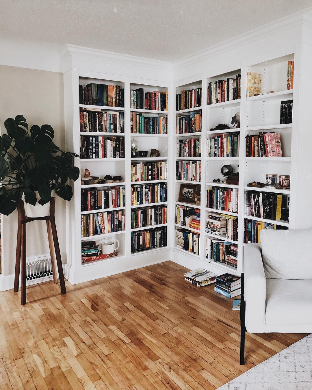 Jenna on Instagram: “Got some empty shelf space that needs filling 🤓 . . . . . #shelfie #bookshelves #bookshelf #builtins #bookish #bookstagram #bibliophile…”