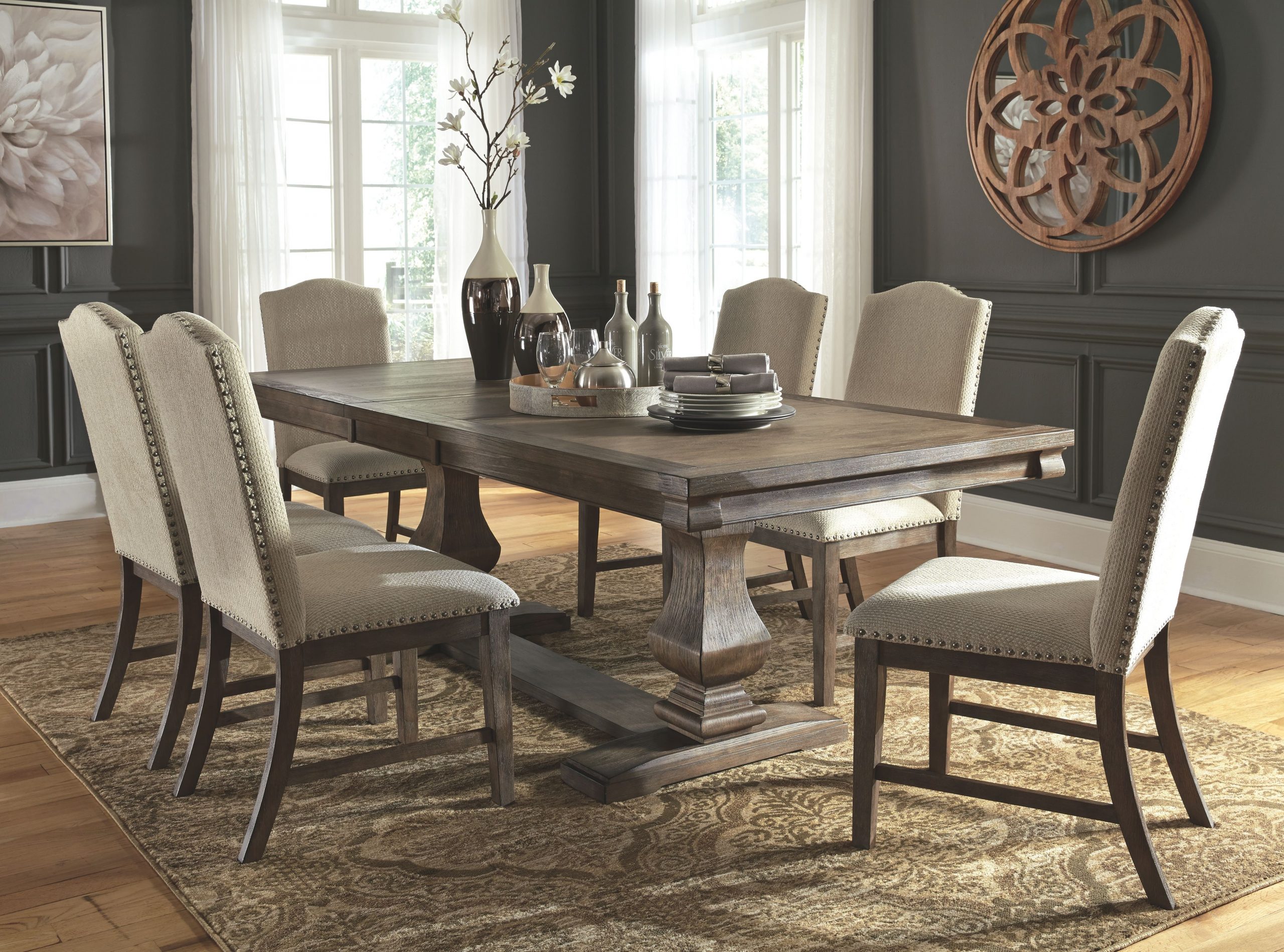 Johnelle 7-Piece Dining Room, Gray