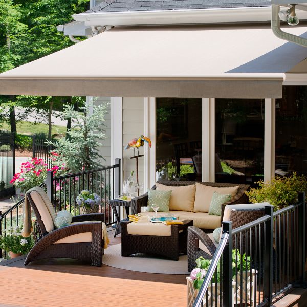 PS2000 Retractable Awning
