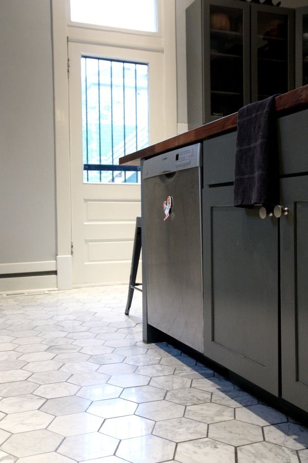 Really, really feeling this hexagon floor tile. (Big hexagons, not the tiny ones...