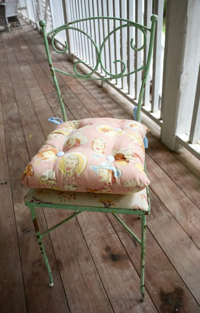 Simple Tie On DIY Chair Cushion in an Hour – DIY Candy