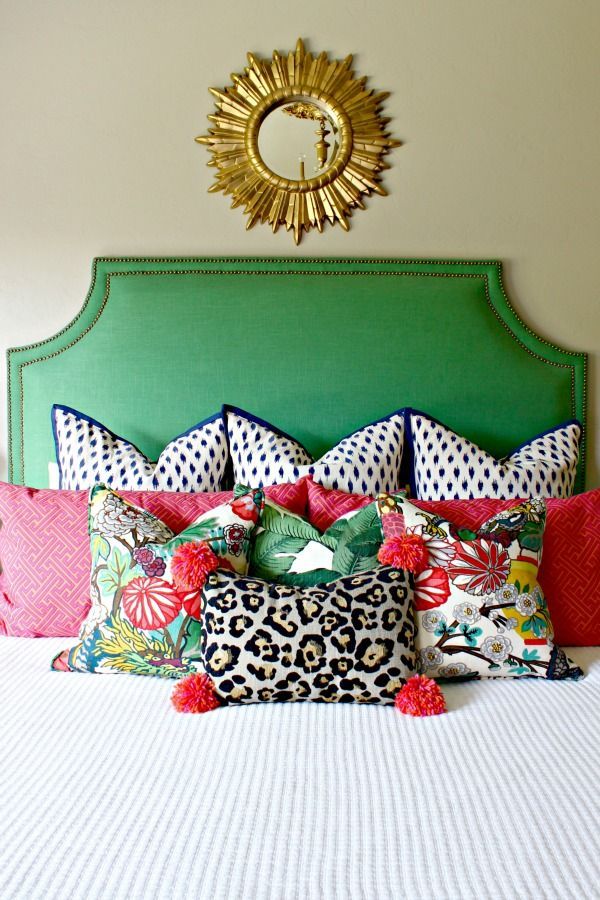 THE SECRET TO PRETTY PILLOWS {AND A MONEY SAVING TIP}