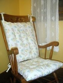 Tutorial: Make new cushions for your rocking chair