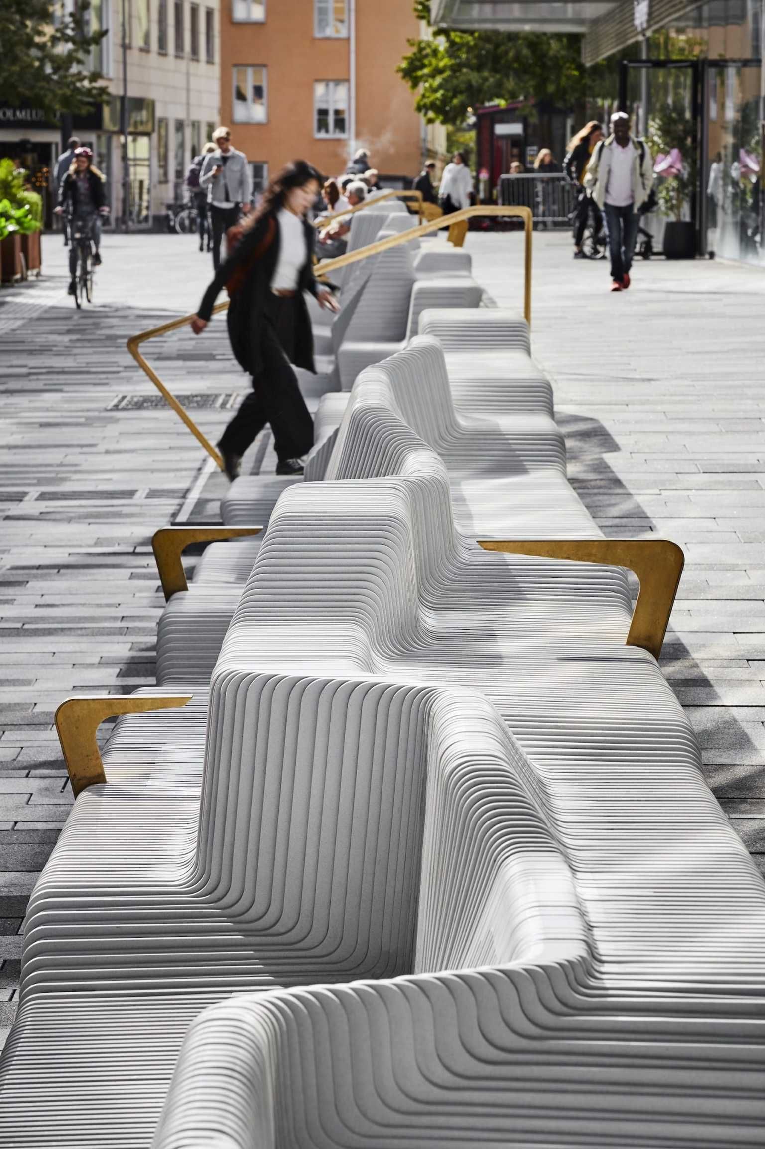 瑞典，商业空间中的人气坐凳 / White Arkitekter