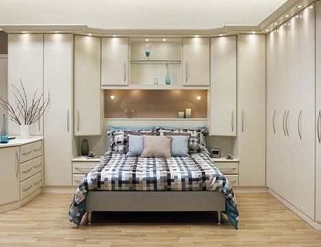 above bed cupboards | Yatak odası iç mekan, Ev için, Ev deko
