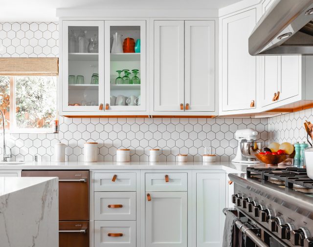 How to Style Glass Kitchen Cabinets - Jack's Gla