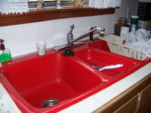 Red Kitchen Sink (With images) | Red and white kitchen, Red .