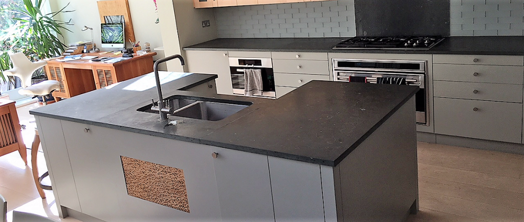 10 Ways to Fill the Space Underneath Your Kitchen Worktops .