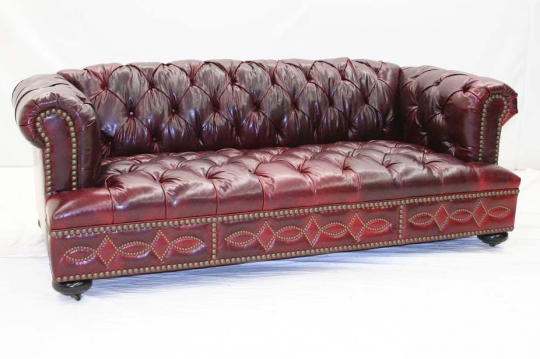 Classic Tufted Red Leather Sofa: Western Passi