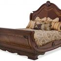 Sleigh bed