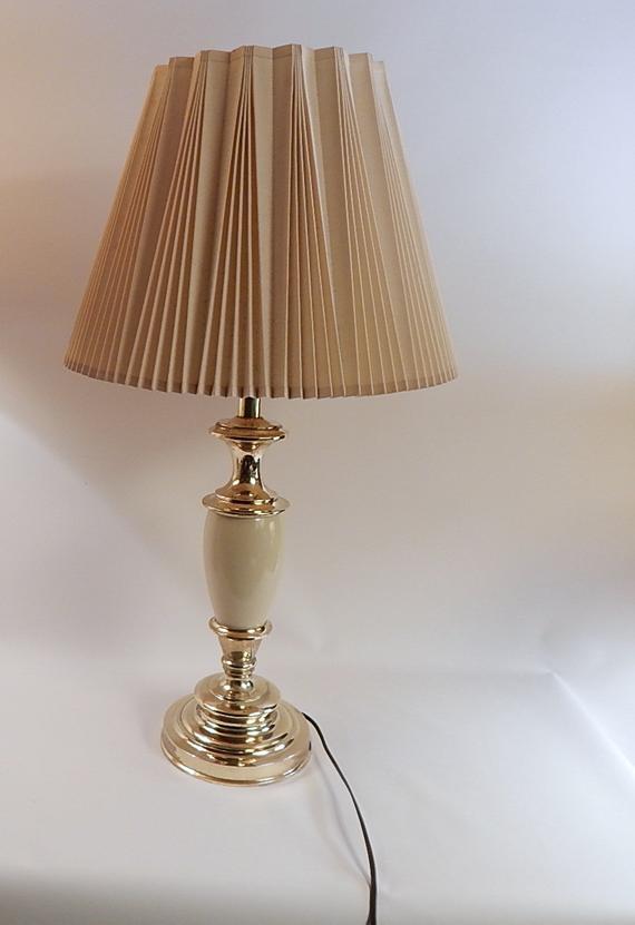 Vintage Stiffel lamp brass and enamel table lamp Ivory Urn | Et